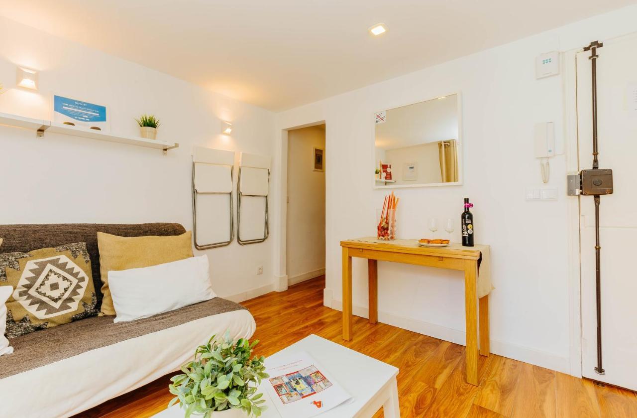 Rent4Rest Bairro Alto Charming 1Bd Apartment Lisboa Eksteriør billede