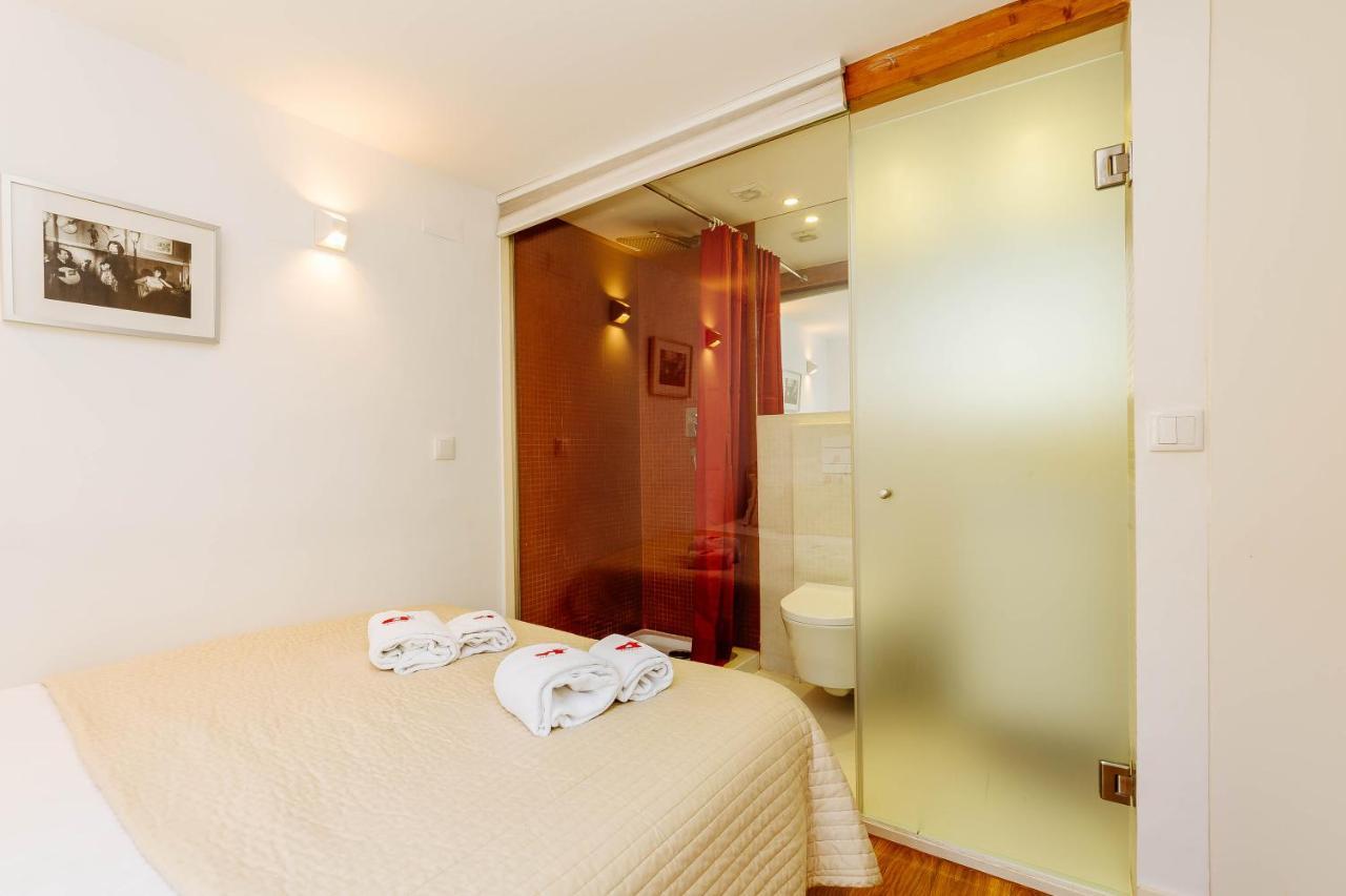 Rent4Rest Bairro Alto Charming 1Bd Apartment Lisboa Eksteriør billede